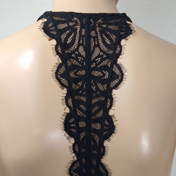 VS PINK | Eyelash Lace Triangle Racerback Bralette in Black | Size XS - Picture 5 of 5